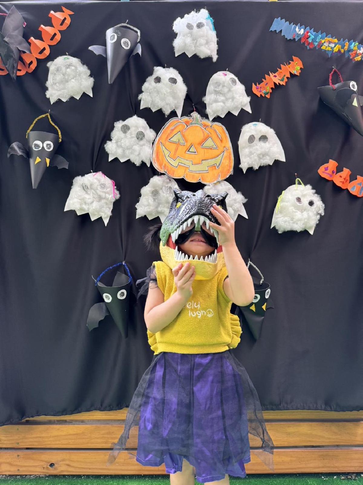HAPPY HALLOWEEN